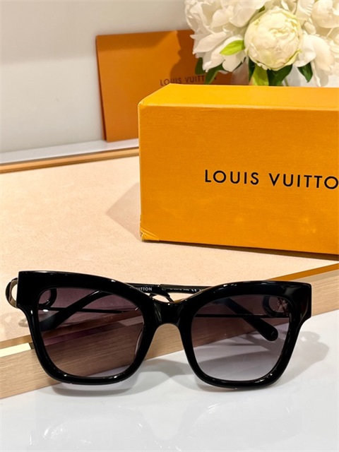 LV sunglass-639